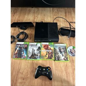Xbox 360 game console and games with Kinect bundle games and one remote